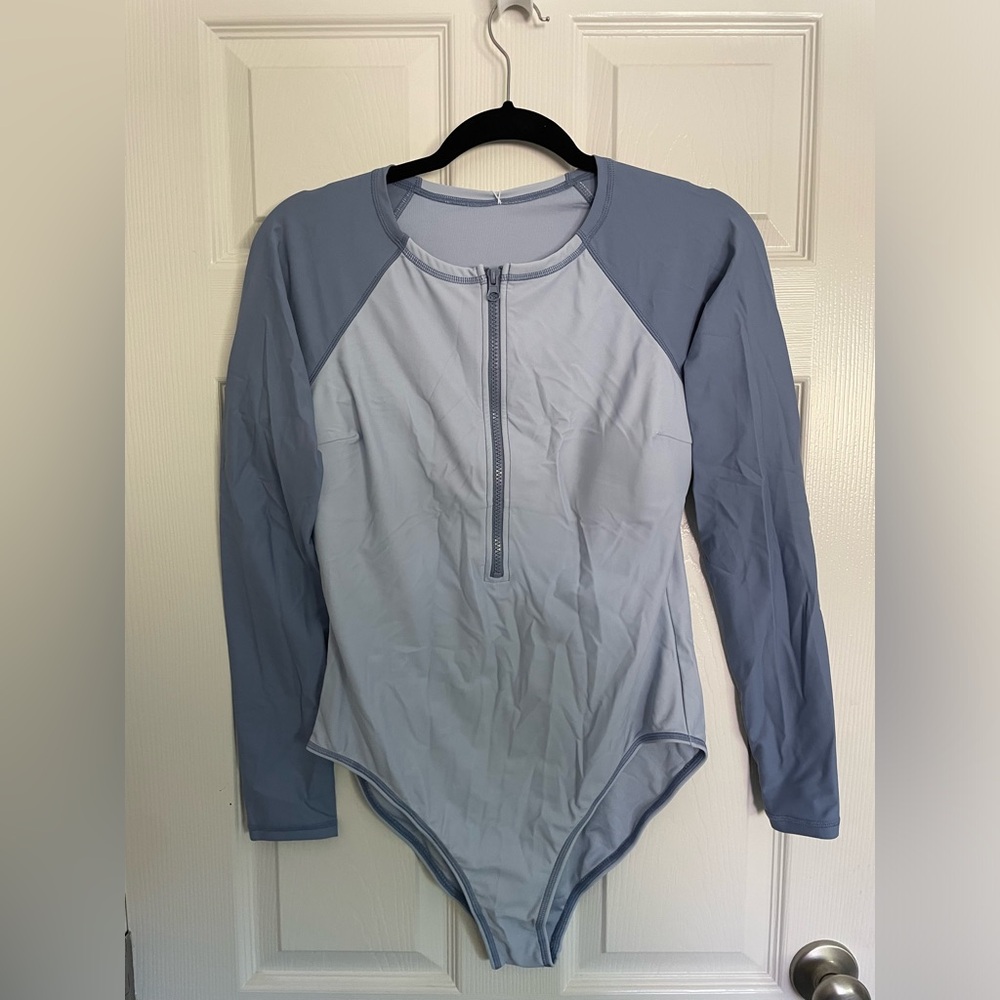 *NWT* long sleeve swimsuit size large